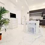 Taormina Vacanze 公寓 贾迪尼-纳克索斯